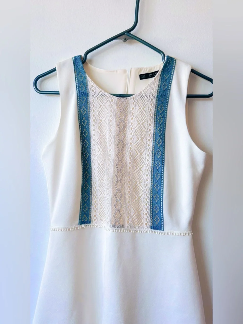 ZARA Sleeveless White Dress with Blue Lace Trim size S - Picture 3 of 7